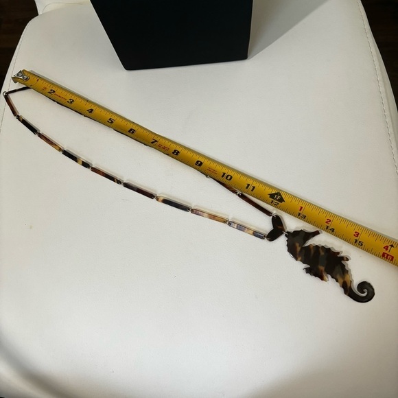 Vintage Tortoise Shell Celluloid Seahorse necklace - Picture 6 of 6